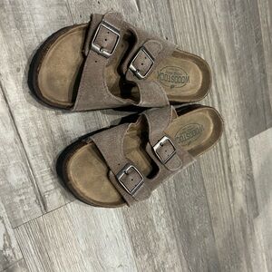 Woodstock Kids Tan Buckle Sandals